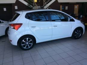 Hyundai ix20 1.6 Premium Nav 5dr MPV Petrol White at Mount Automotive Solutions Halifax